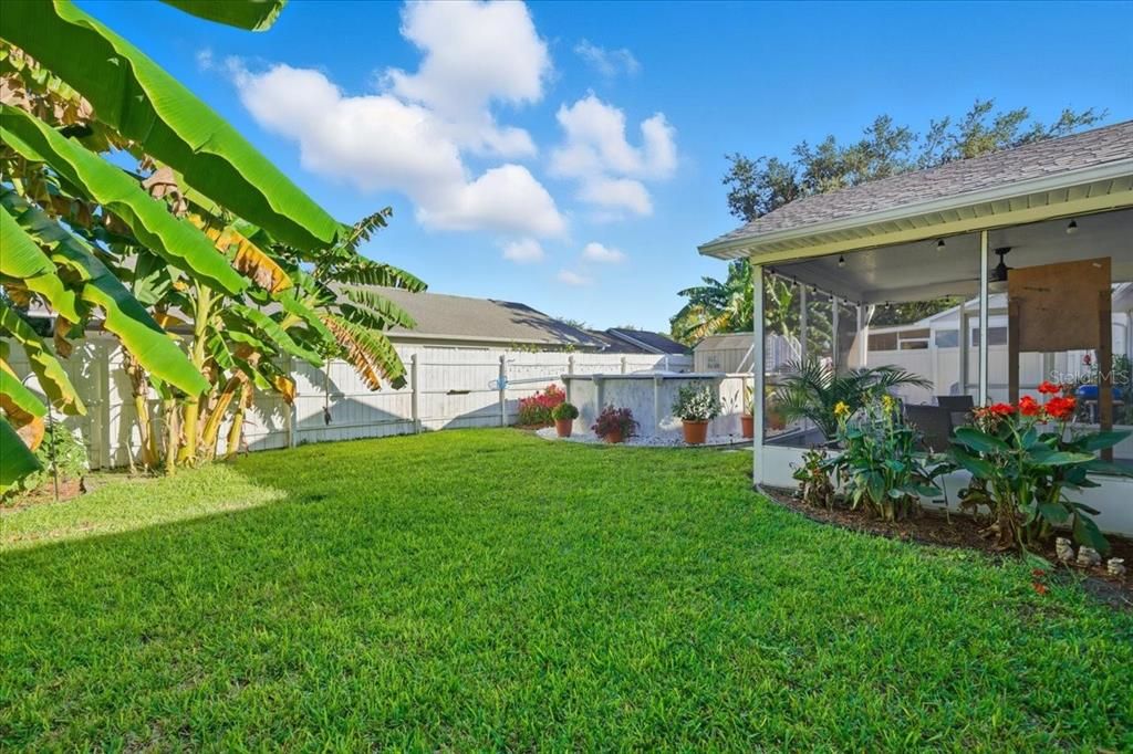 Active With Contract: $305,000 (3 beds, 2 baths, 1232 Square Feet)