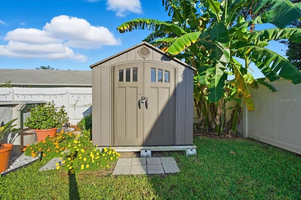 Active With Contract: $305,000 (3 beds, 2 baths, 1232 Square Feet)