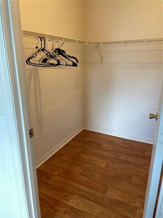 For Sale: $255,000 (3 beds, 2 baths, 1188 Square Feet)