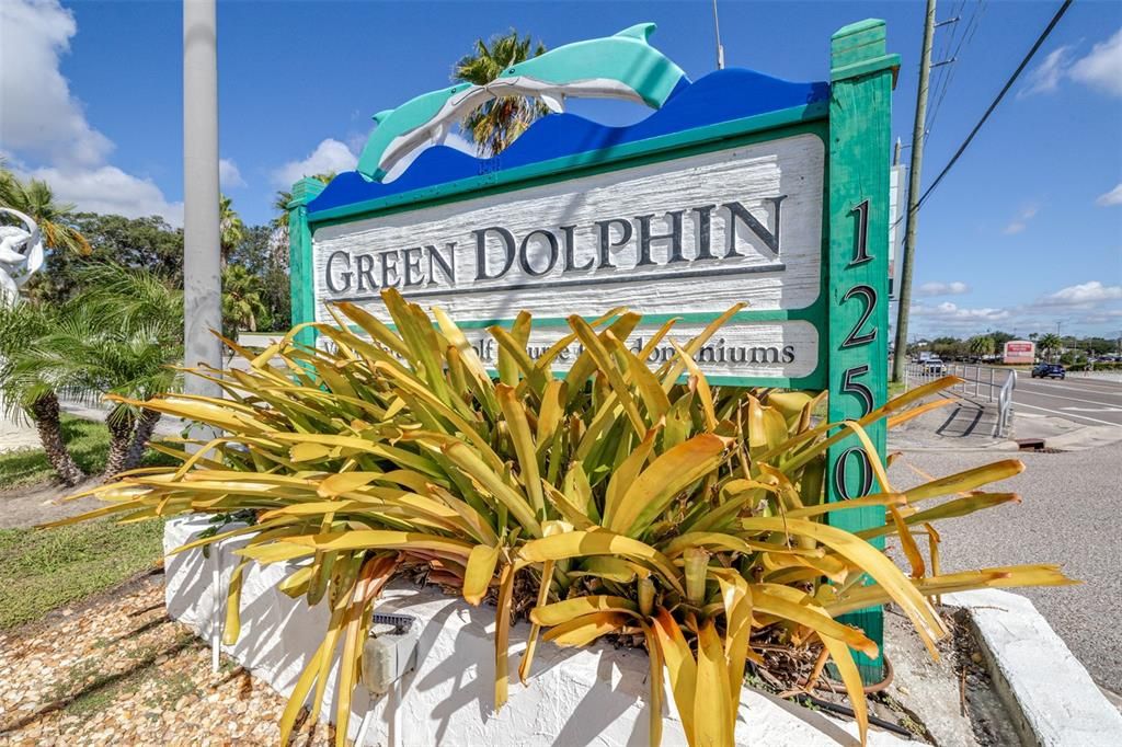 For Sale: $117,500 (1 beds, 1 baths, 565 Square Feet)