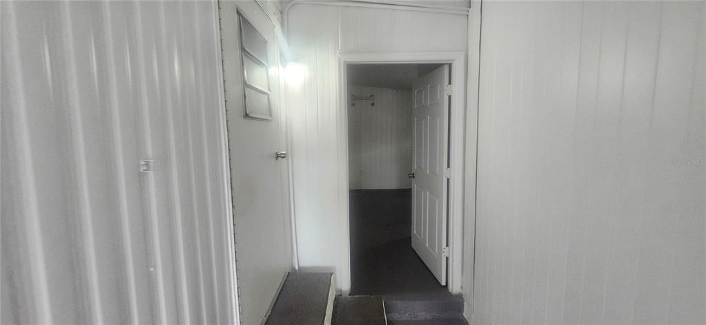 待售: $69,000 (2 贝兹, 1 浴室, 726 平方英尺)