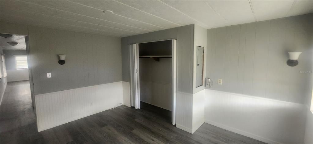 待售: $69,000 (2 贝兹, 1 浴室, 726 平方英尺)