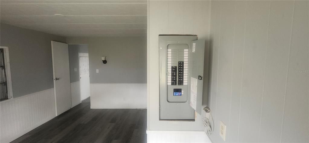 待售: $69,000 (2 贝兹, 1 浴室, 726 平方英尺)