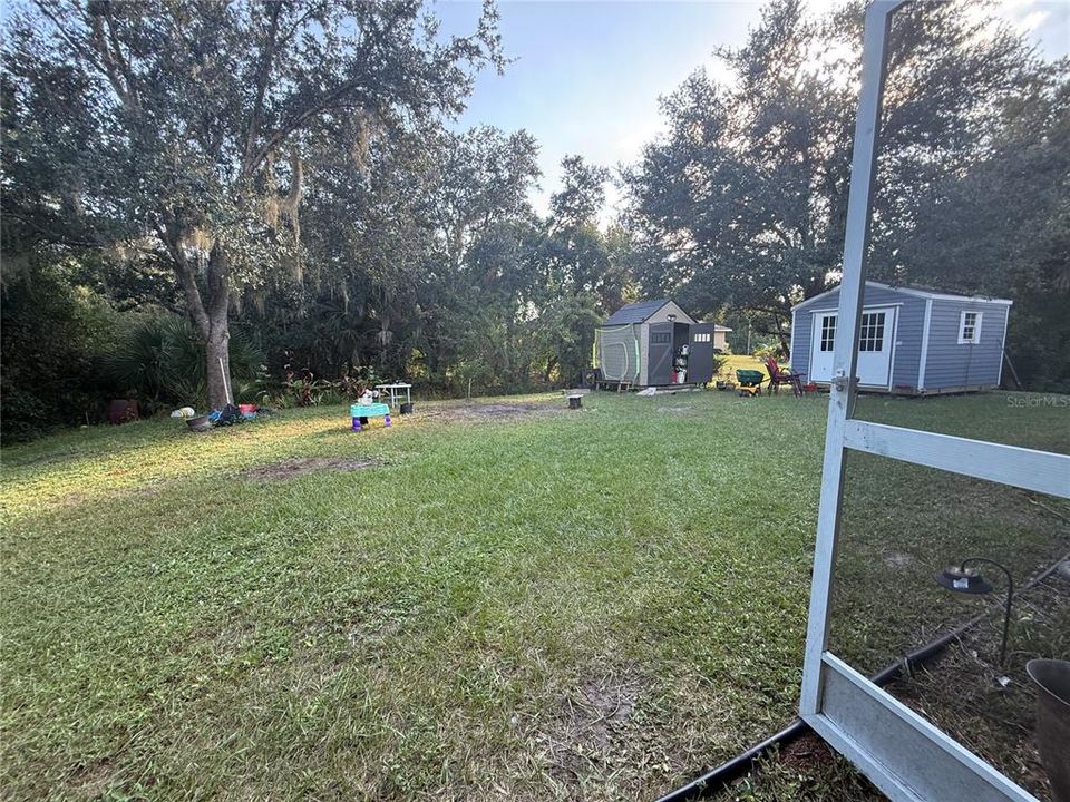 For Sale: $299,999 (3 beds, 2 baths, 1967 Square Feet)