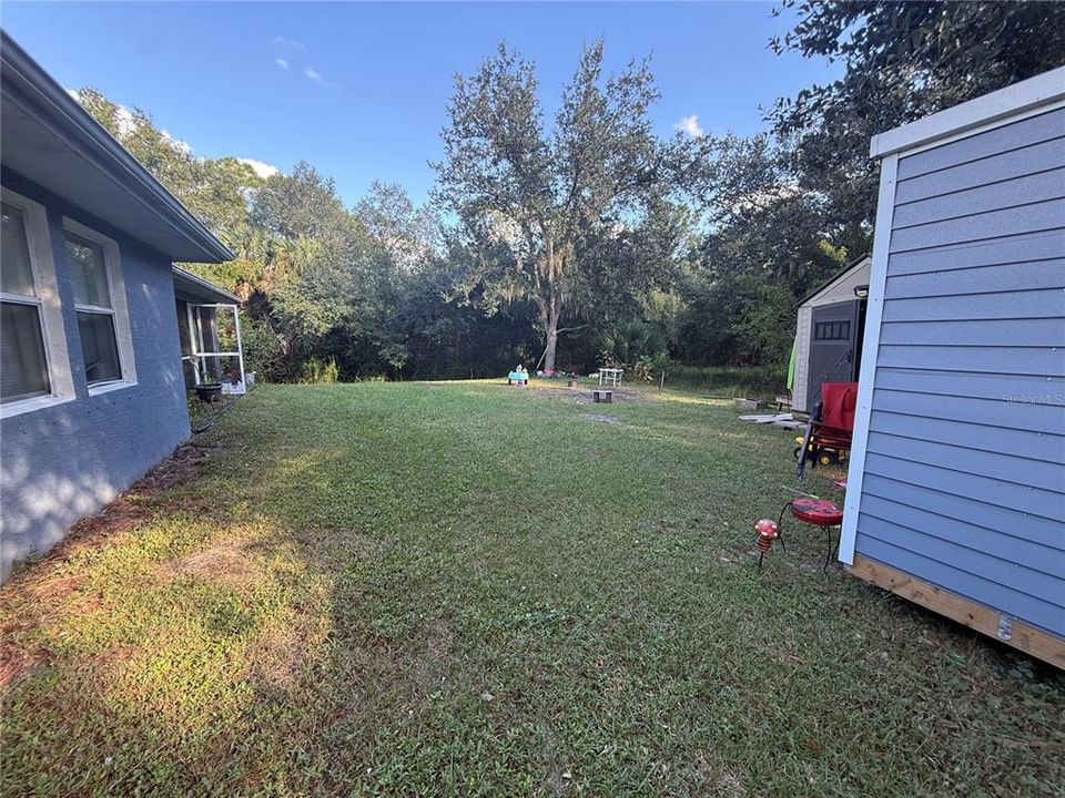 For Sale: $299,999 (3 beds, 2 baths, 1967 Square Feet)