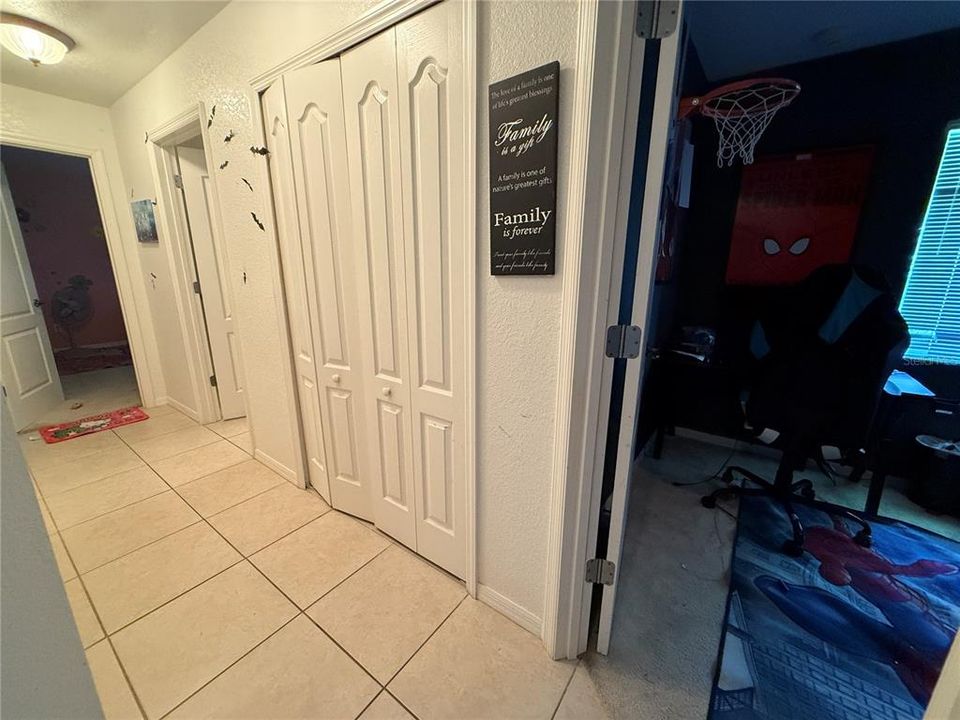 For Sale: $299,999 (3 beds, 2 baths, 1967 Square Feet)