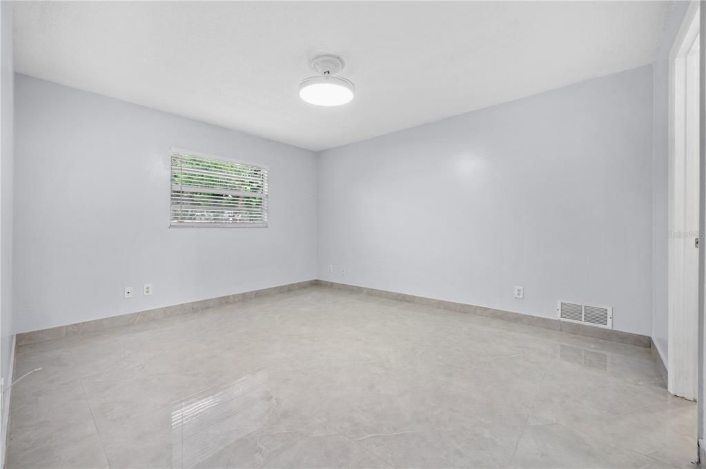 待售: $295,000 (3 贝兹, 2 浴室, 1322 平方英尺)