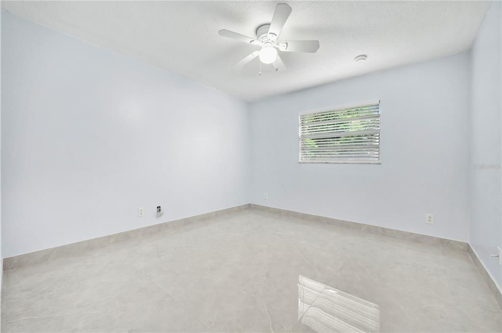 待售: $295,000 (3 贝兹, 2 浴室, 1322 平方英尺)