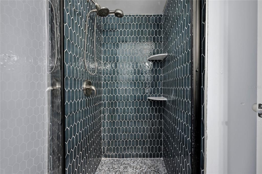 待售: $295,000 (3 贝兹, 2 浴室, 1322 平方英尺)