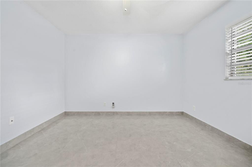 待售: $295,000 (3 贝兹, 2 浴室, 1322 平方英尺)