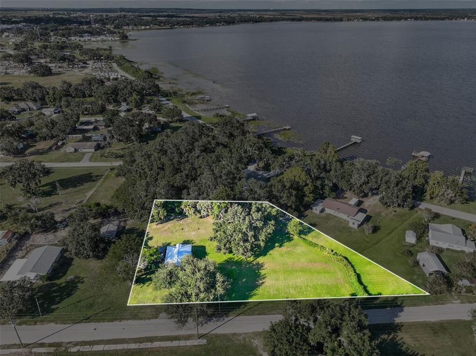 Active With Contract: $179,000 (2 beds, 1 baths, 780 Square Feet)