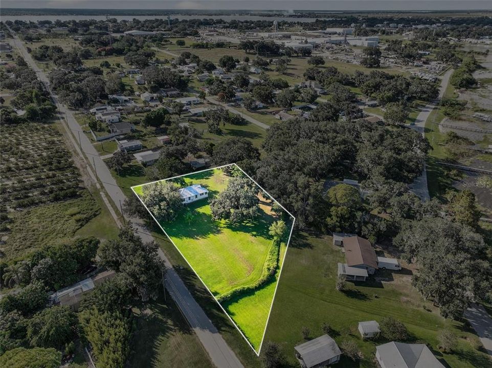 Active With Contract: $179,000 (2 beds, 1 baths, 780 Square Feet)