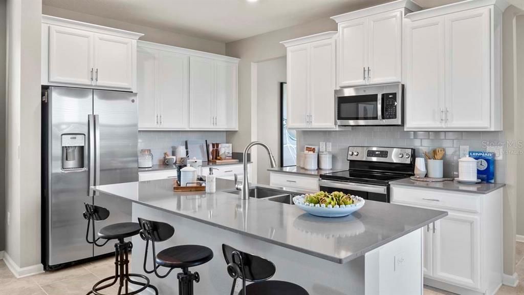 For Sale: $439,040 (4 beds, 3 baths, 2522 Square Feet)