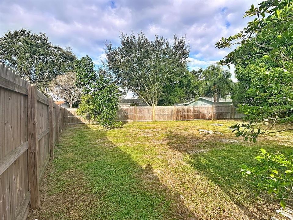 待售: $465,000 (3 贝兹, 2 浴室, 1326 平方英尺)