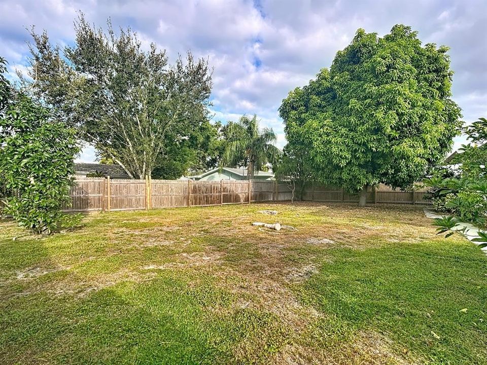 待售: $465,000 (3 贝兹, 2 浴室, 1326 平方英尺)