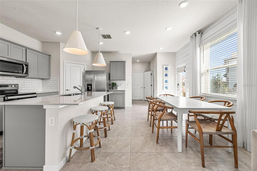 For Sale: $364,900 (3 beds, 2 baths, 1818 Square Feet)