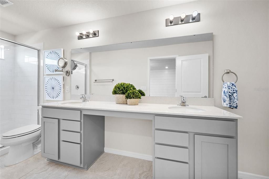 For Sale: $364,900 (3 beds, 2 baths, 1818 Square Feet)