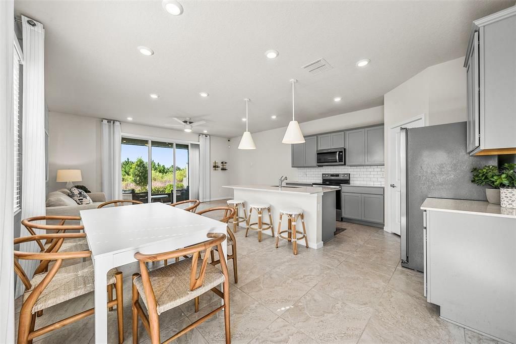 For Sale: $364,900 (3 beds, 2 baths, 1818 Square Feet)
