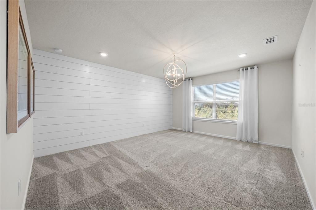 For Sale: $364,900 (3 beds, 2 baths, 1818 Square Feet)