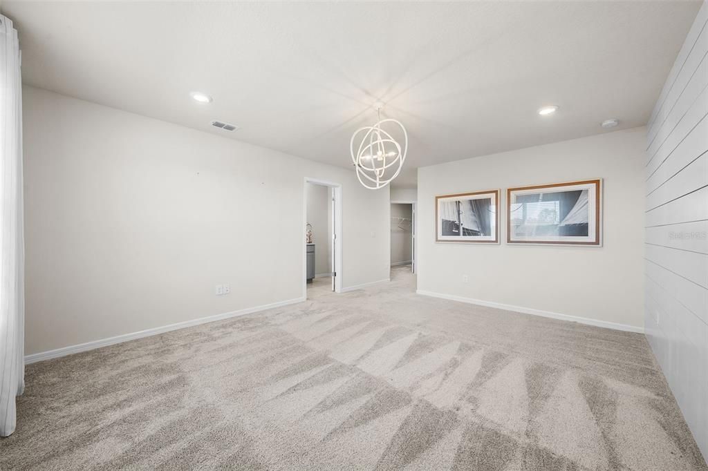 For Sale: $364,900 (3 beds, 2 baths, 1818 Square Feet)