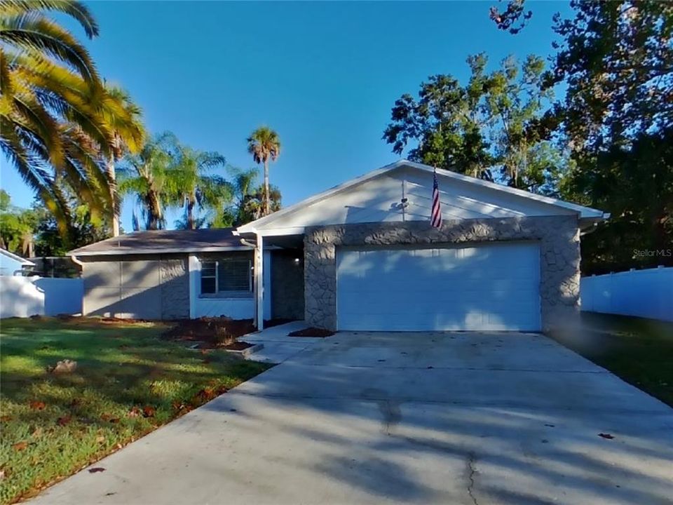 Recently Rented: $2,089 (3 beds, 2 baths, 1388 Square Feet)