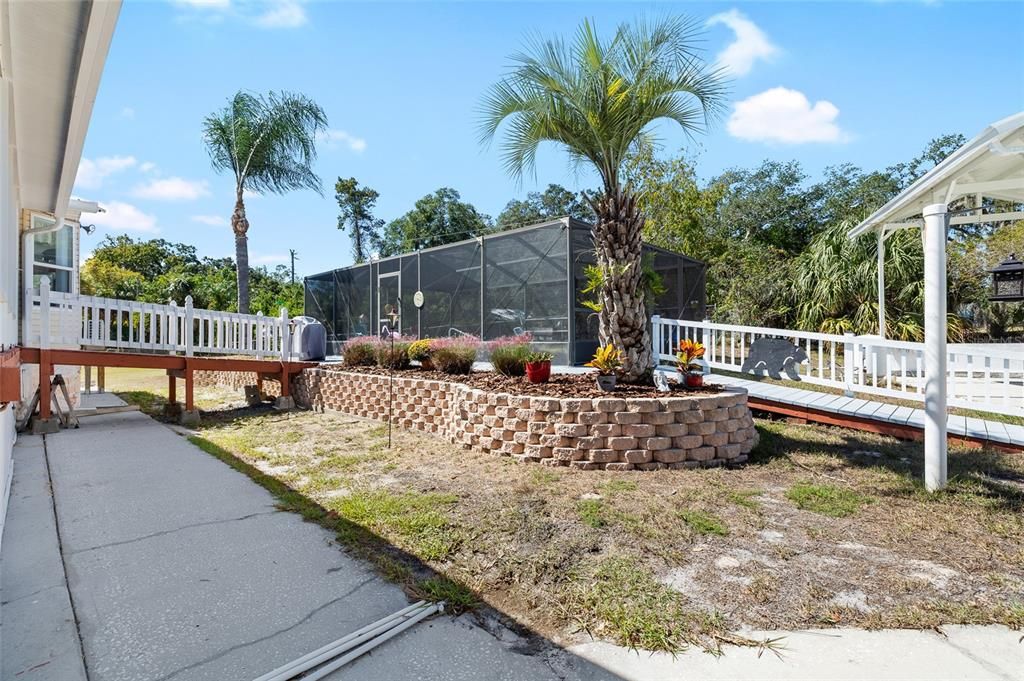 For Sale: $489,999 (3 beds, 3 baths, 2204 Square Feet)