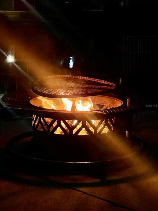 For Sale: $489,999 (3 beds, 3 baths, 2204 Square Feet)