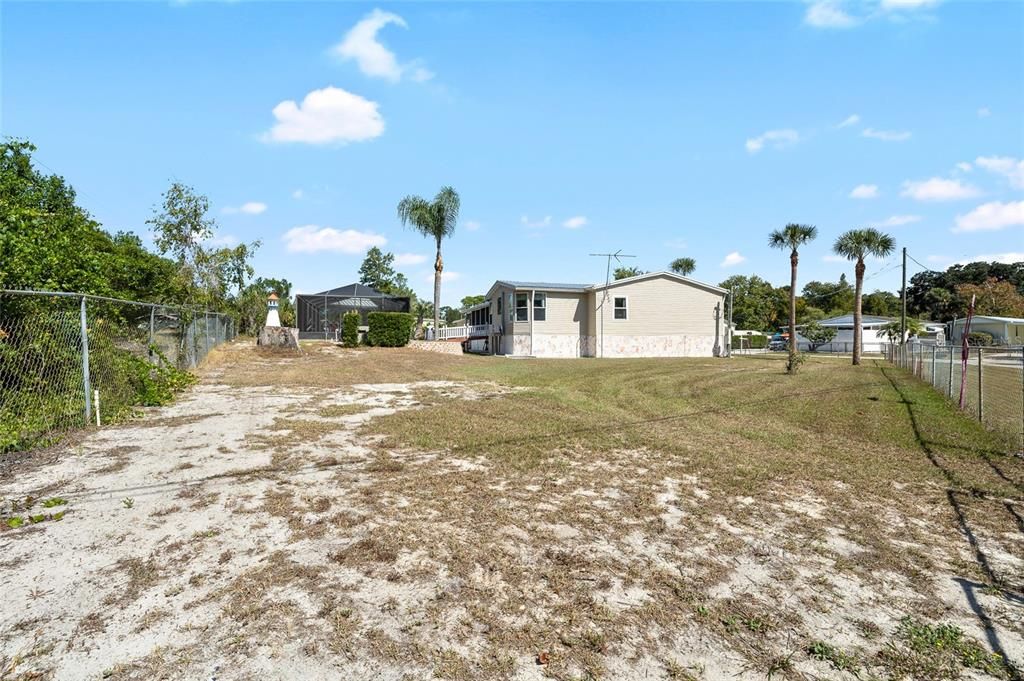 For Sale: $489,999 (3 beds, 3 baths, 2204 Square Feet)