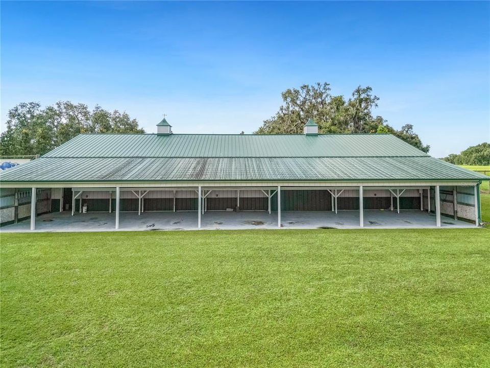 For Sale: $1,950,000 (4 beds, 2 baths, 2539 Square Feet)