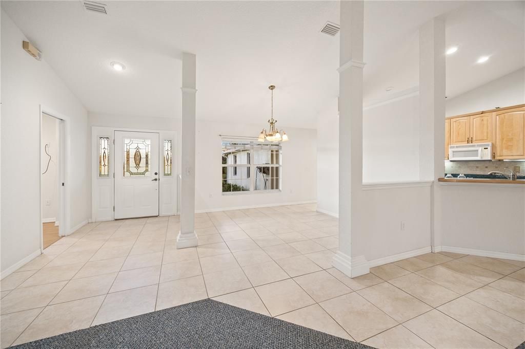 For Sale: $1,950,000 (4 beds, 2 baths, 2539 Square Feet)