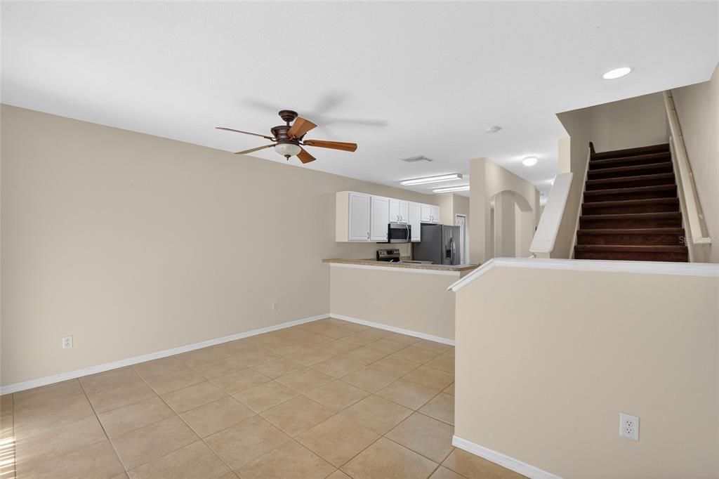 For Rent: $1,750 (2 beds, 2 baths, 1383 Square Feet)