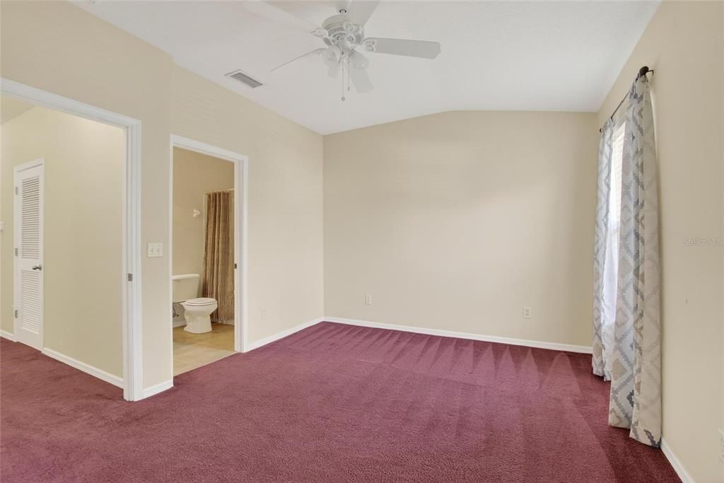 For Rent: $1,750 (2 beds, 2 baths, 1383 Square Feet)