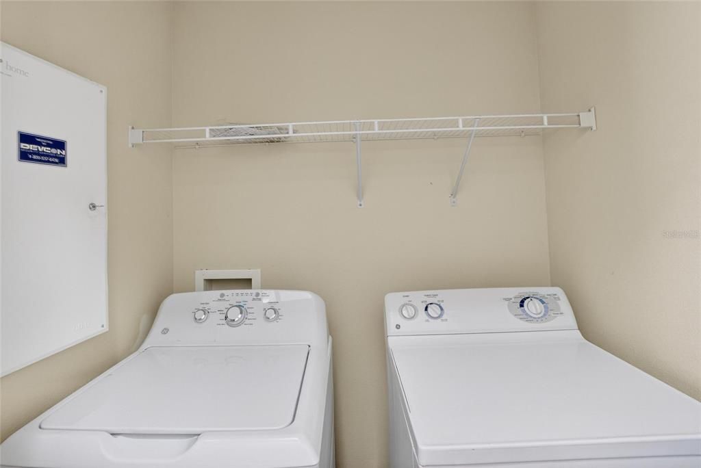 For Rent: $1,750 (2 beds, 2 baths, 1383 Square Feet)