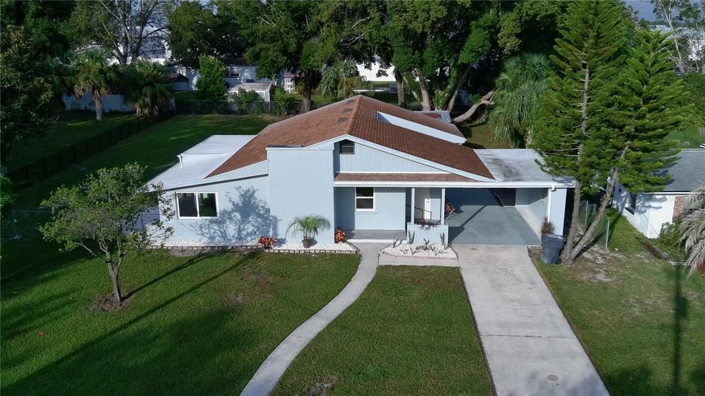 For Sale: $370,000 (4 beds, 2 baths, 1727 Square Feet)