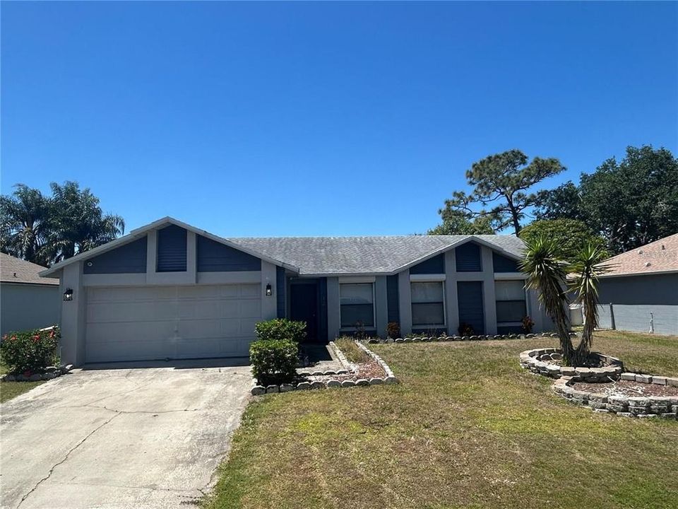 For Sale: $310,000 (3 beds, 2 baths, 1422 Square Feet)