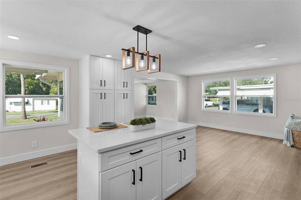 En Venta: $179,900 (2 camas, 2 baños, 1024 Pies cuadrados)