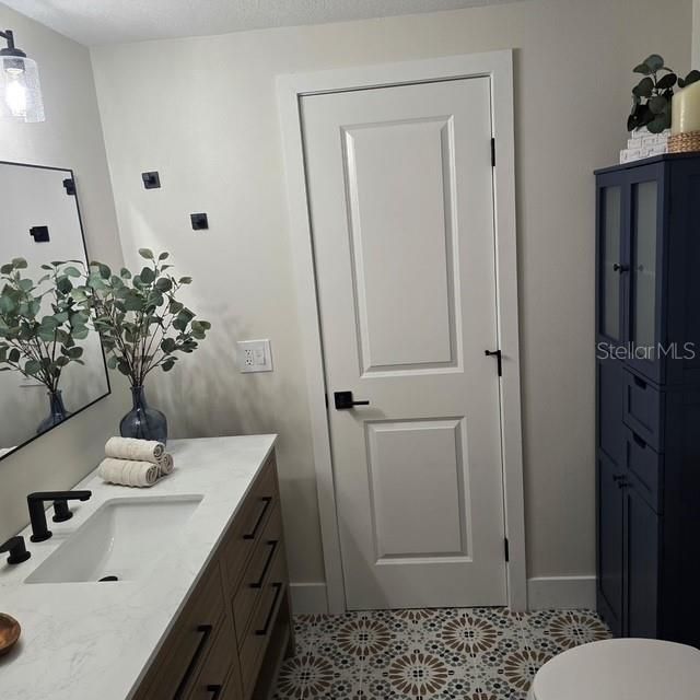 En Venta: $179,900 (2 camas, 2 baños, 1024 Pies cuadrados)