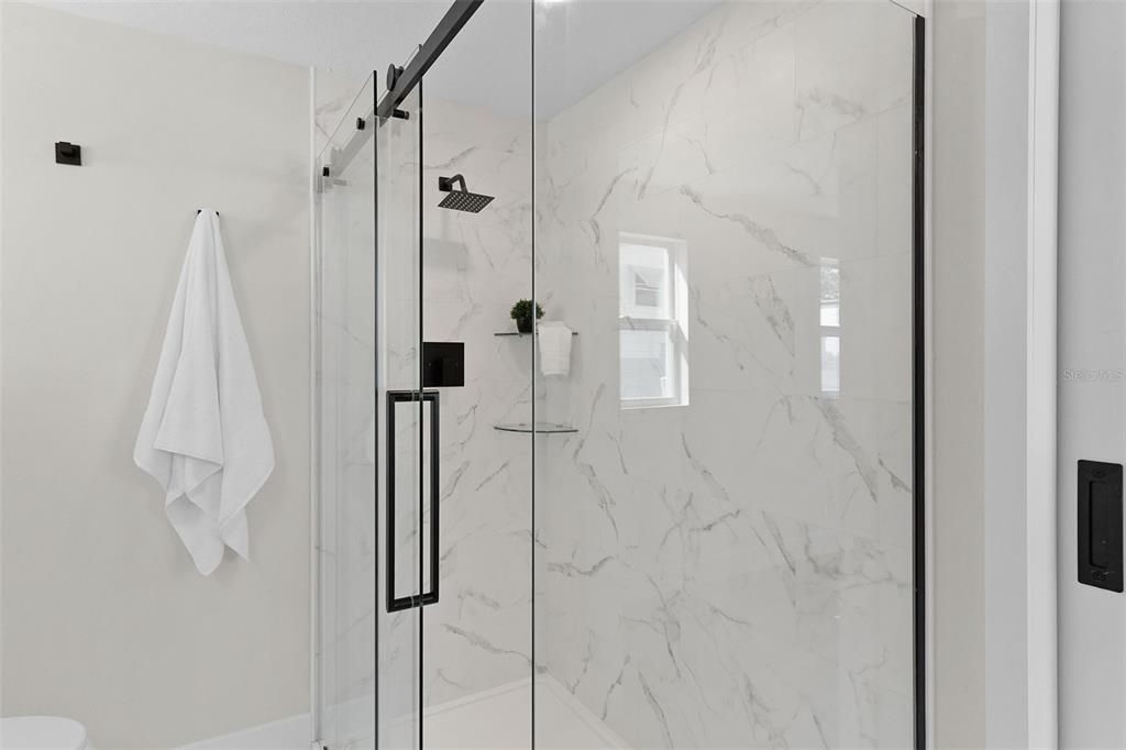 En Venta: $179,900 (2 camas, 2 baños, 1024 Pies cuadrados)