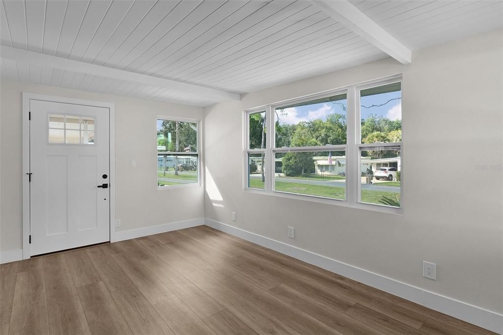 En Venta: $179,900 (2 camas, 2 baños, 1024 Pies cuadrados)