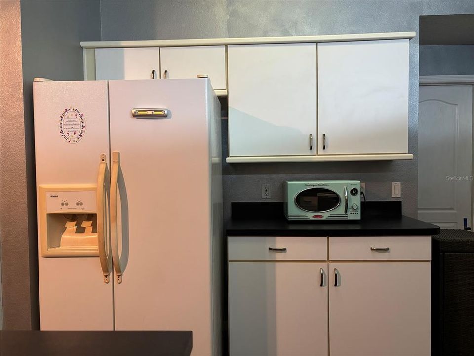 For Sale: $389,900 (3 beds, 2 baths, 1807 Square Feet)