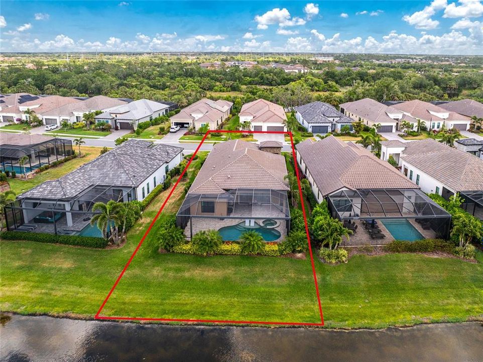 For Sale: $899,000 (3 beds, 3 baths, 2662 Square Feet)