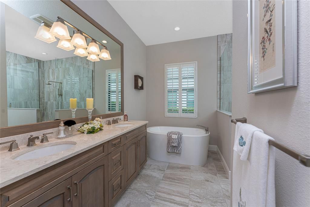 For Sale: $899,000 (3 beds, 3 baths, 2662 Square Feet)