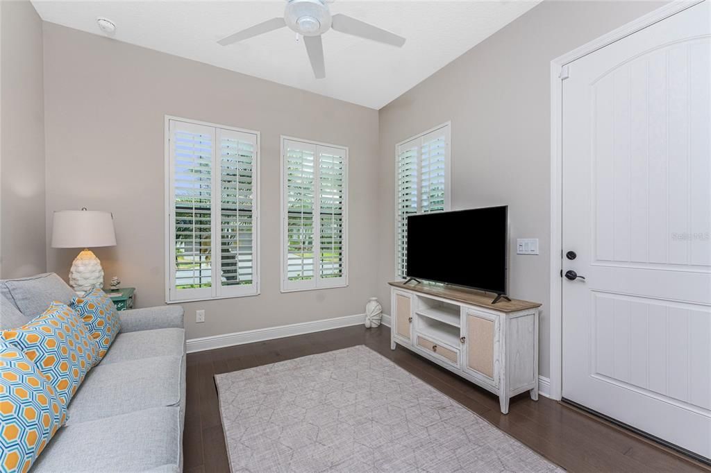 For Sale: $899,000 (3 beds, 3 baths, 2662 Square Feet)