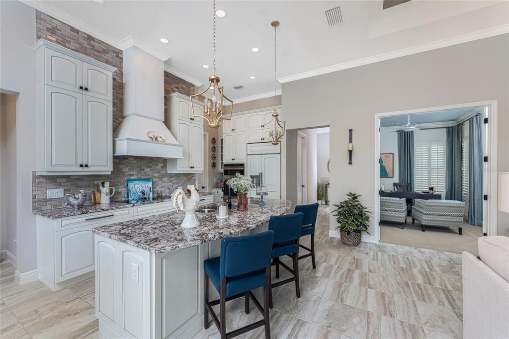 For Sale: $899,000 (3 beds, 3 baths, 2662 Square Feet)