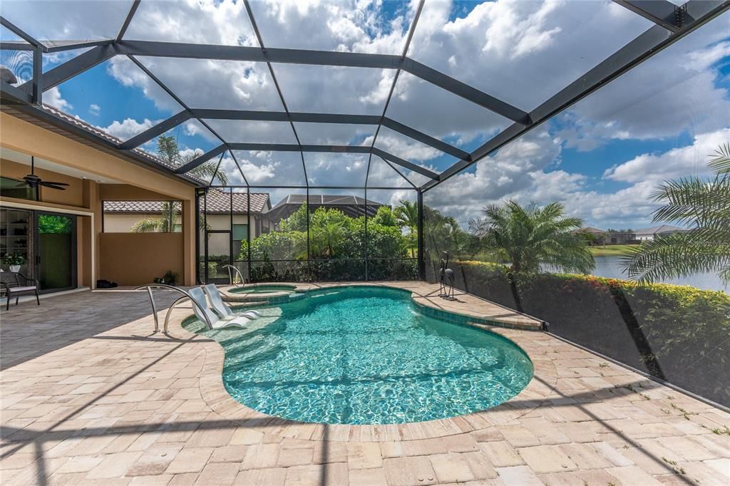 For Sale: $899,000 (3 beds, 3 baths, 2662 Square Feet)