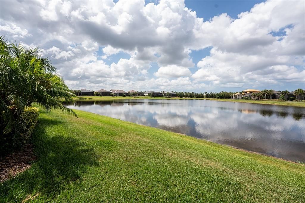 For Sale: $899,000 (3 beds, 3 baths, 2662 Square Feet)