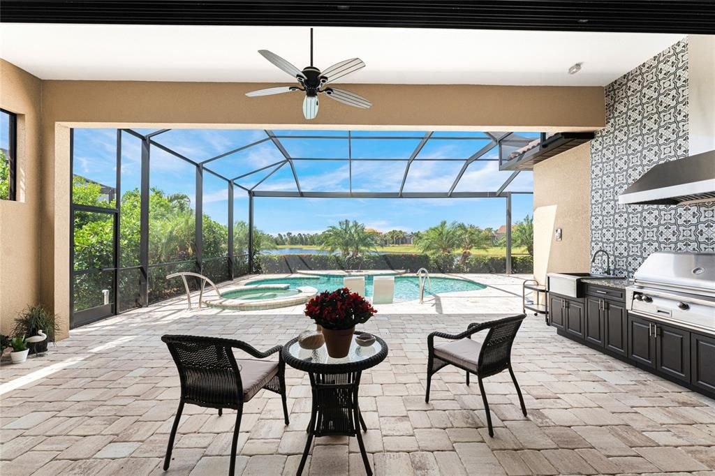 For Sale: $899,000 (3 beds, 3 baths, 2662 Square Feet)