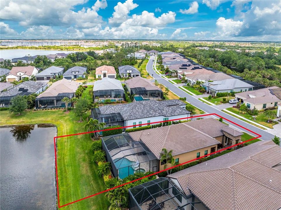 For Sale: $899,000 (3 beds, 3 baths, 2662 Square Feet)