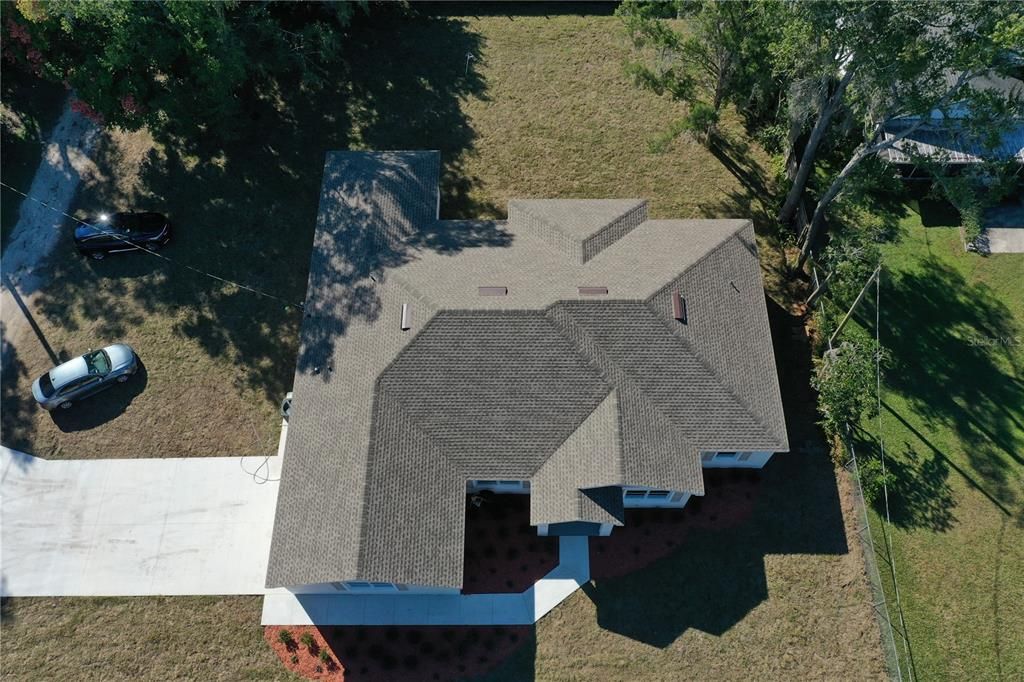 合同活跃: $459,000 (4 贝兹, 2 浴室, 2463 平方英尺)