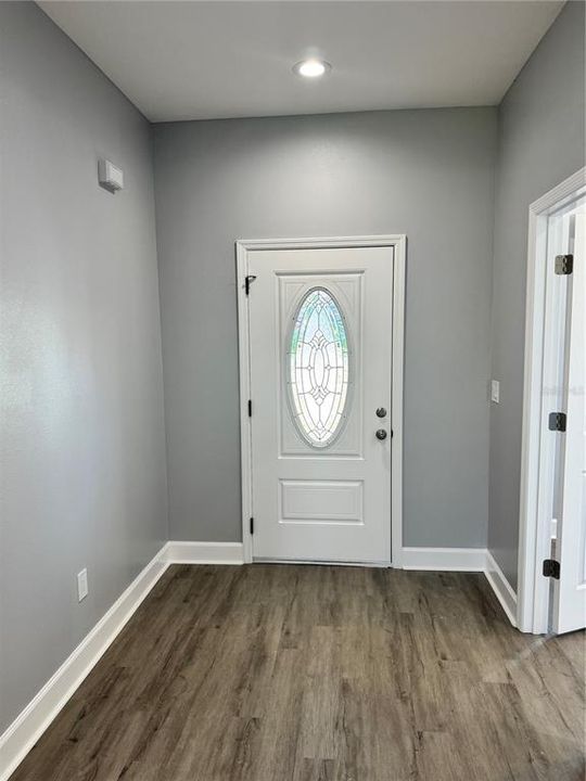 合同活跃: $459,000 (4 贝兹, 2 浴室, 2463 平方英尺)